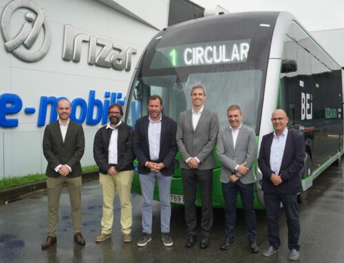 Visita a la factoría de Irizar donde se fabricarán los autobuses eléctricos articulados para Valladolid